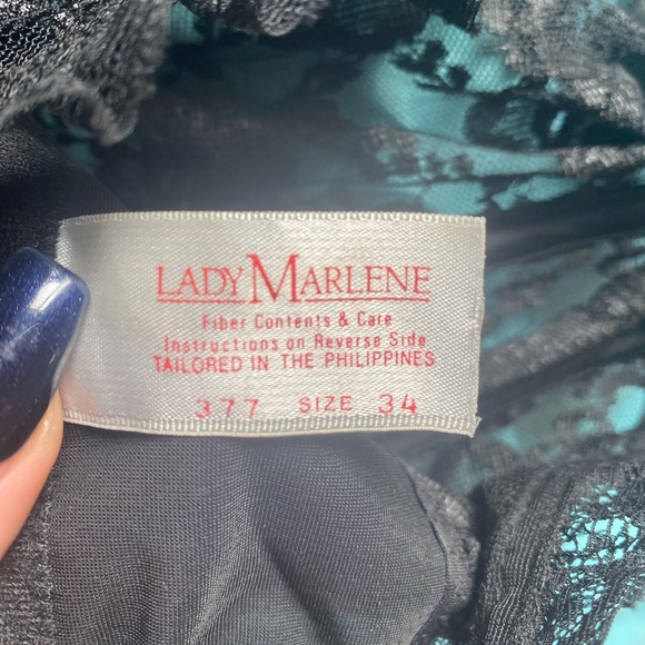 Lace mesh corset top - Picture 2 of 4